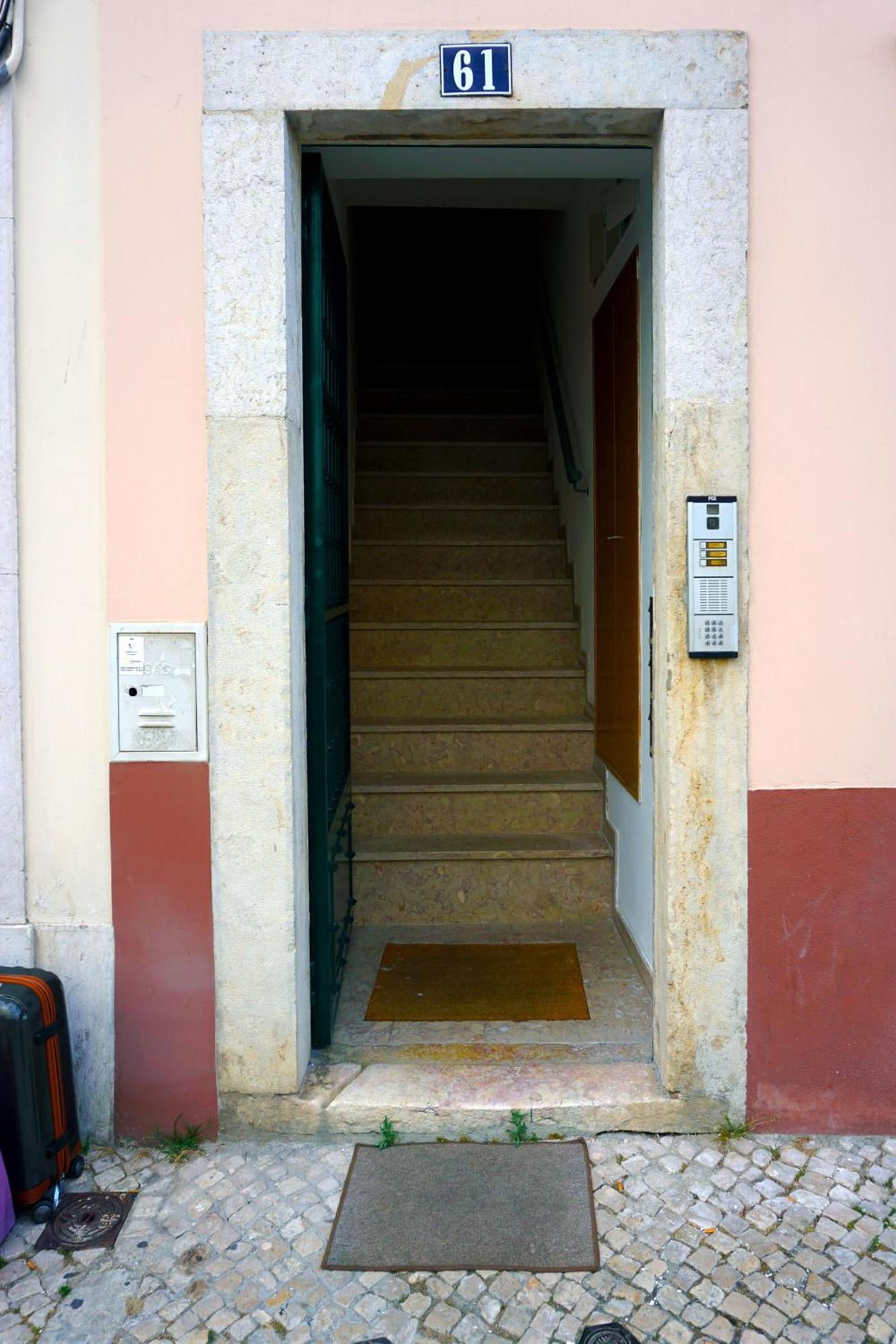 Sonel Investe Anjos Boutique Apartments By Get Your Stay Lisbon Exterior photo